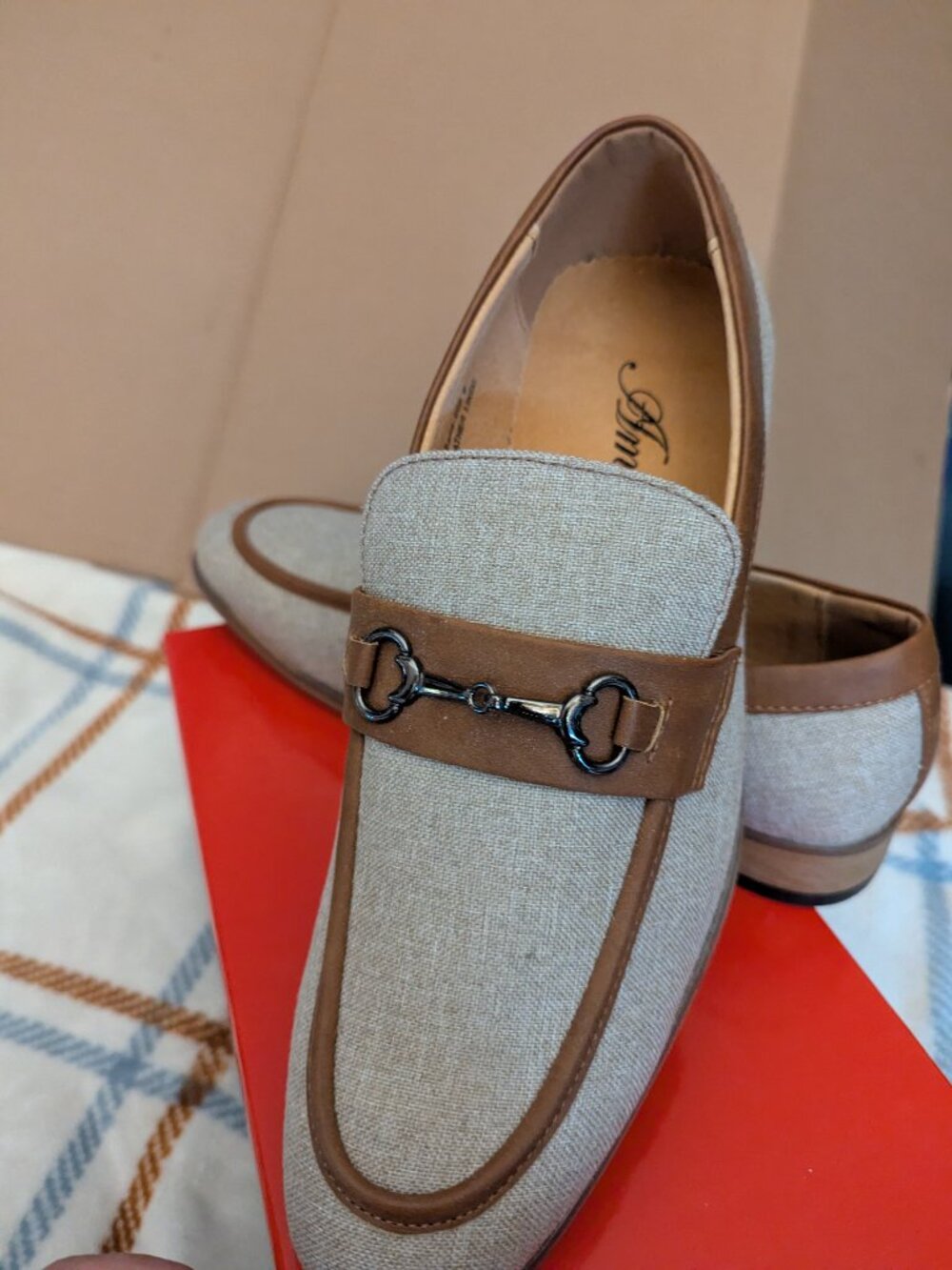 Amali Mens Loafers Beautiful Beige Material Size 9